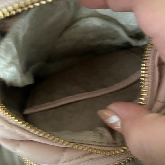 Michael Kors mini back pack 🤍✨ - Picture 5 of 6